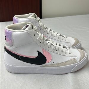 Nike Blazer mid 77 SE GS Arctic Punch